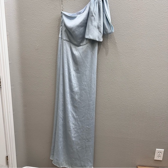 Sachin & Babi Chelsea Dress Size 6 Ice Blue One Shoulder Bow Gown Formal - Picture 4 of 8
